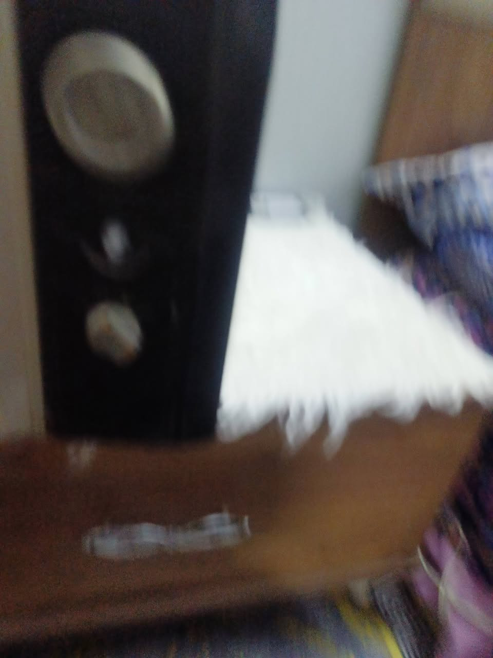 السلام عليكم
مسجل و راديو و اوكس نشنل بناسونيك 
الراديو عاطل 
يشتغل فقط مسجل و اوكس 
المسجل يحتاج قايش زين 
القايش مالته يجر على كيف 
متروك بس يشتغل 
موجود فيديو على الخاص 
سعره 45 الف مع التوصيل


**إذا كنت صاحب هذا الإعلان وتريد حذفه لأي سبب، رجاءا أرسل رسالة إلى الدعم الفني**