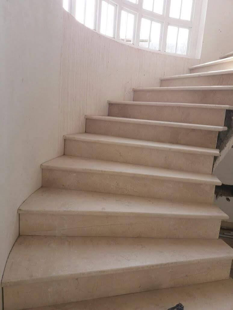 لعمل السيراميك و المرمر ونقوش الواجهات بسعار مناسبه عمل درجه اوله اسعار مناسبه  البصره مركز المدينه للاستفسار ***********
