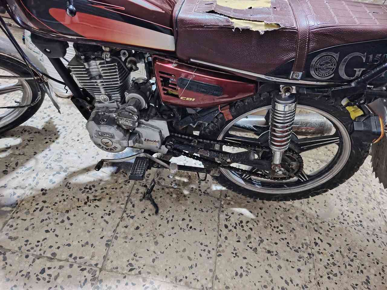 دراجه ٥ كير شغاله كله مابيه  نقص اوراق طلعتله جدد اصليه مكاني بغداد الامين الثانيه
سعر ٤٢٥
رقمي ***********
