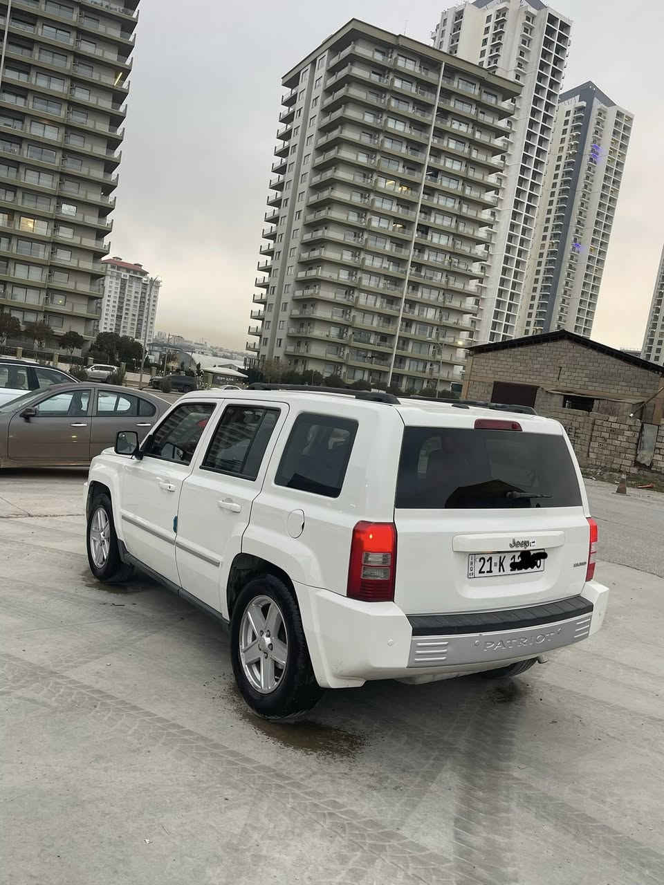 بةناوي خواي گةورة
جيب پاتريوت مةكينة گةورة.....2.4
مووديل 2010. سبي بةفري
نرخي 104  گةلاو كةميك مةعامةلة
لةسليمانيم بوو بةيوةندي كردن 
***********
***********
يةك درگاي بوياخة بةبي ناوگرتن سونةريم داناوة
ناوزةرد...گير ئتوو ماتيك...گير عادي.....
گوشن هيتةر....شغال....بلاجكتور
سةنةوي وو رةقةمي تازة....گيروو مةكينةي بةشةرت
78 هةزار روشتووة...مالي دوستة ديناريك مةسرةفي نيية
تةبريد مةزبوتة...گةرمي مةزبوتة...كارةباهي مةزبوتة
تايةي تازة...باتري تازة  مالي دوستة سةيارةكة زور جوان ماوةتةوة  خزمةت كراوة ..شاشةو كاميرا..تحديد سورعة.تكاية لةسعر نازانيت و مشتةري نيت تيل مةكة لةگةل ريزدا
