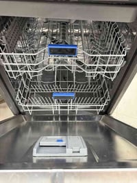 غسالة مواعين نظيفة جدا كبيره الحجم شركة lg استخدام مره واحدة فقط رقمي ...