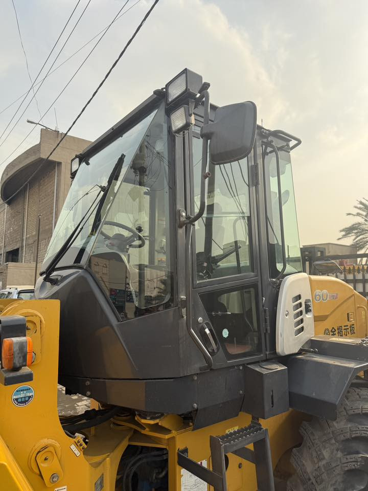 شفل كاوسكي Z7 60 
وارد يابان دخول جديد
موديل 2021 
لونه بلادي
 محرك دويتز تبريد
 نضيف جداً
 بغداد شارع الضلال ***********
