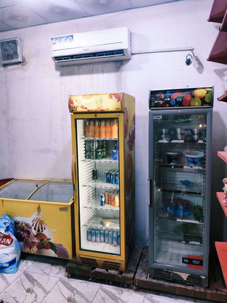 السلام عليكم  محل اسواق ومخضر لليجار ابيعلك غراض المحل ونته وابو اليجار للستفسار ***********  مكانه الكرنه الشلهه قرب صيطرت سيد ربيع مجاور الكصاب سيد علي
