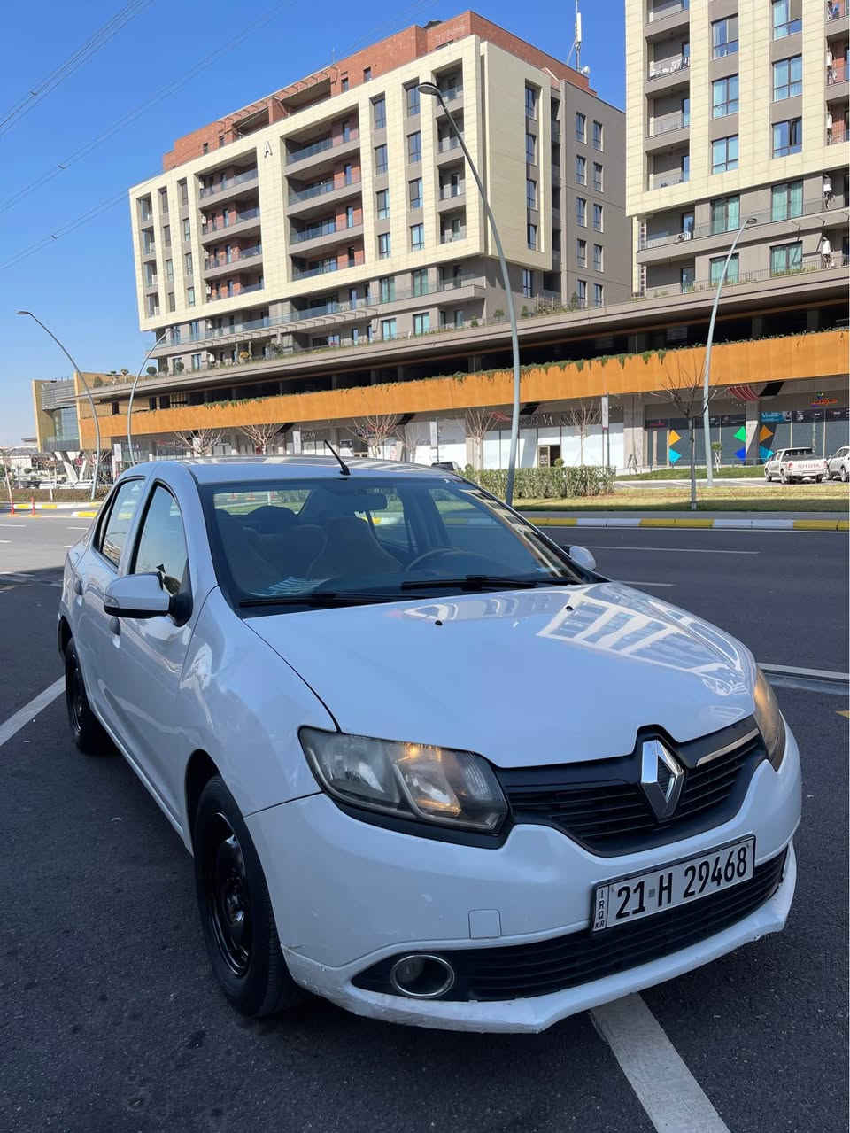 ڕینۆ سیمبول ٢٠١٦ 
١ پارچە و پەلەیەک بۆیاخە
گێڕ و مەکینە بەشەرت 
٢٠٠ هەزار ڕۆشتووە
سعر:٦٨$
***********
*********** السليمانية, العراق
