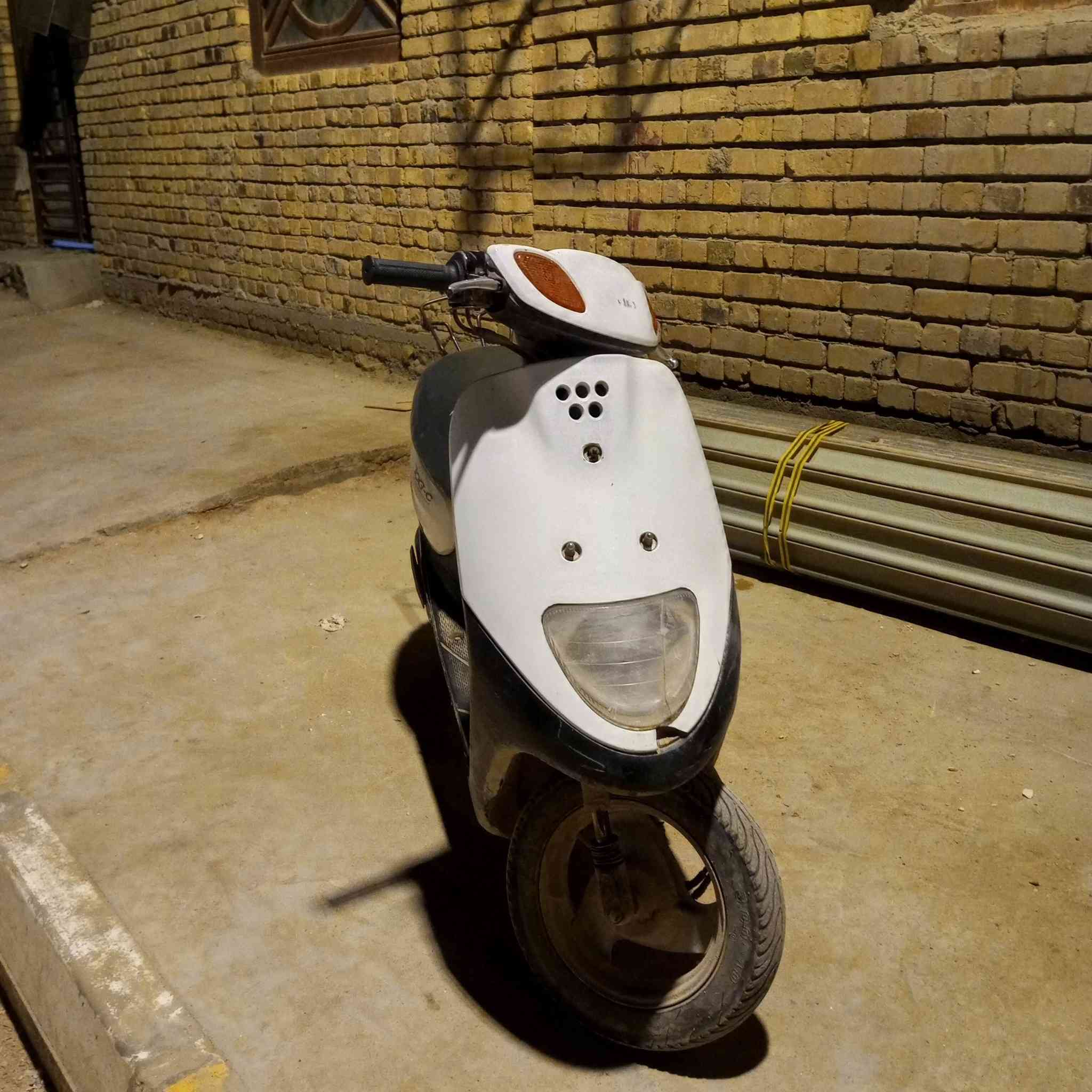 دراجه منغولي 60 للبيع شغاله هندر السلف الباتري هابط عوزها باتري لايت امامي و خلفي شغال مشيها حلو سعر400 وبيها مجال للشراي ***********
