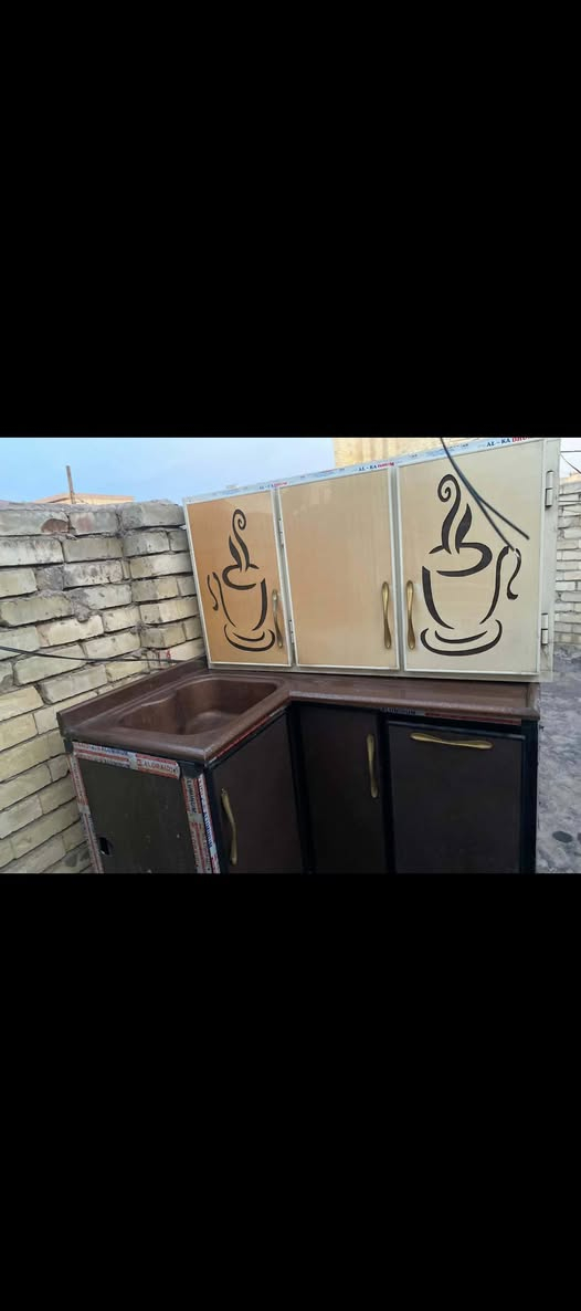 سلام عليكم كاونتر سنك والملحق ماله للبيع ب200 وبي مجال بسيط جديد ما بي شي مرمر العنوان حي اور الرقم. ***********
