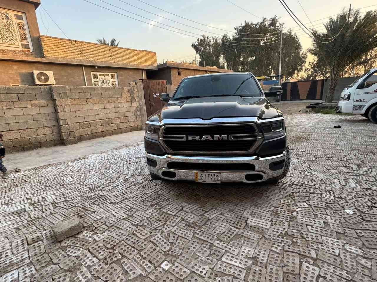 للبيع دوج رام موديل 22
بأسمي تحويل مباشر رقم بغداد
 بك هورن مكينه 5.7 تو ويل
 حادثها جاملغ و بنيد
باب كصيف بدي طويل
السعر 225و بيها مجال
عنوان بغداد جسر ديالى الجديد
رقمي ***********
باقي التفاصيل خاص
