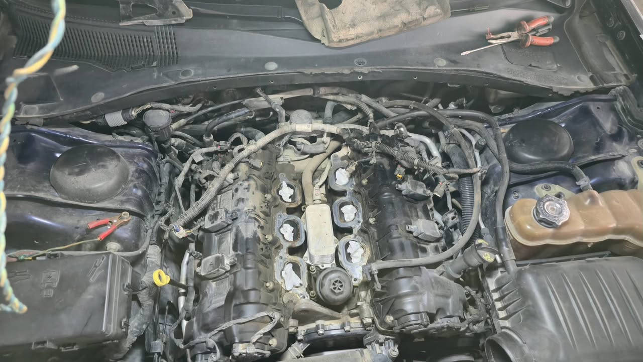 *تنظيف غرفه الاحتراق
*تنظيف الولفات
*تنظيف الثروتل او الجويتر 
*تنظيف الثلاجه او الدكشن البارد
*تنظيف البخاخات او النوزلات
*تنظيف حساسات vvt
*تنظيف حساسات الكام شفت
*تنظيف حساس النوك سنسر وحساس الكرنك
👈 فحص وتصفير عقل السياره واطفاء ضوء الجيك بالجهاز
كل هذا العرض ب 75 الف فقط ترجع سيارتك وكاله وسحبها يتغير ويقل الادوانز ويقل صرفيات البانزين .. سوي ادامه قبل ليجي الصيف
 العنوان مجمع الزهور طريق محمد القاسم ***********
