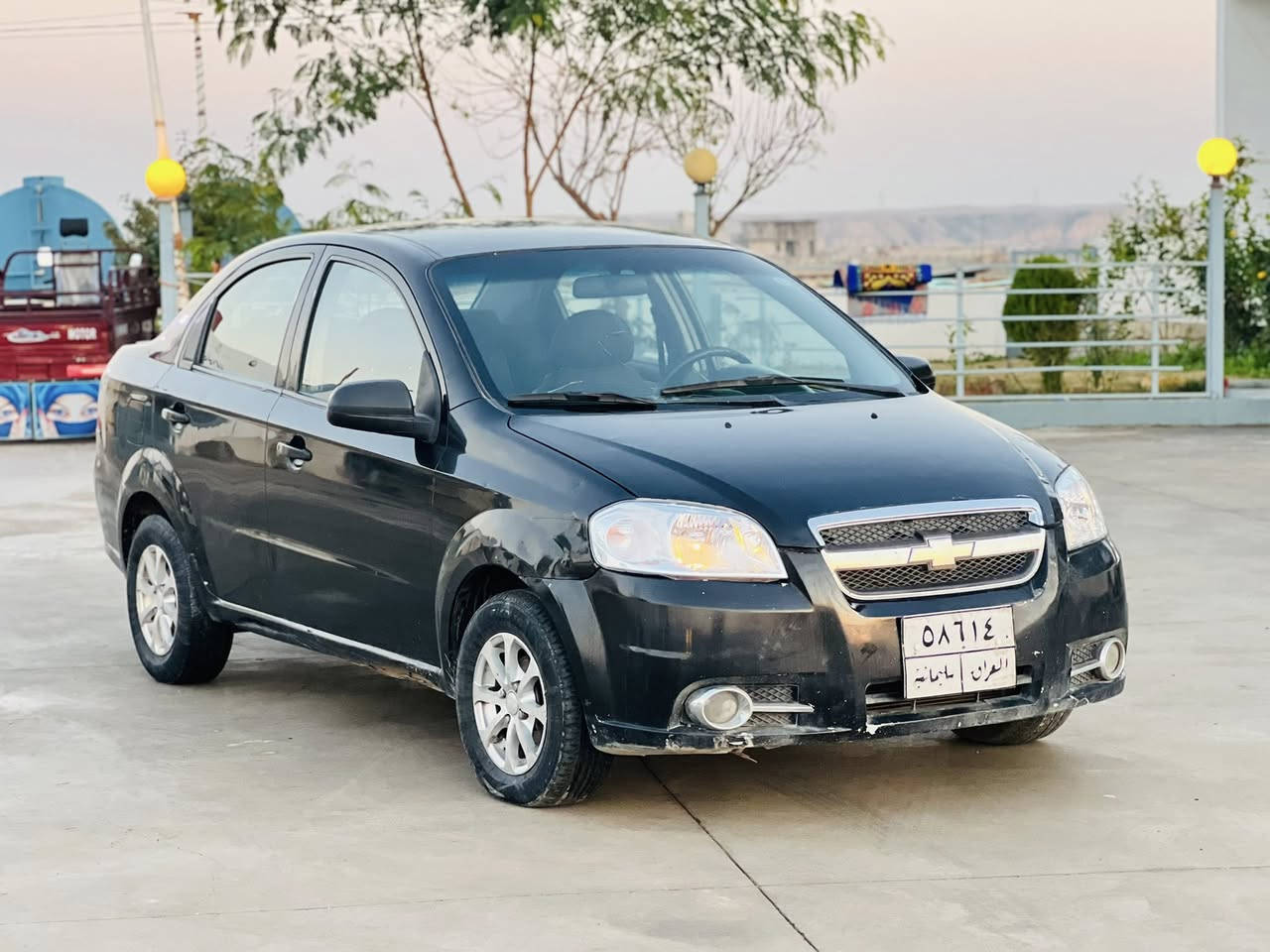 السلام عليكم ورحمة الله وبركاته
اڤيو 
موديل 2008 
ضررها قطعتين فقط 
سياره نضيفه كير محرك شرط 
كير عادي 
شرط تحويل وترهم مراوس  او مقدمه حسب القناعه 
تواصل عبر الهاتف او عبر خاص 
رقم ***********
