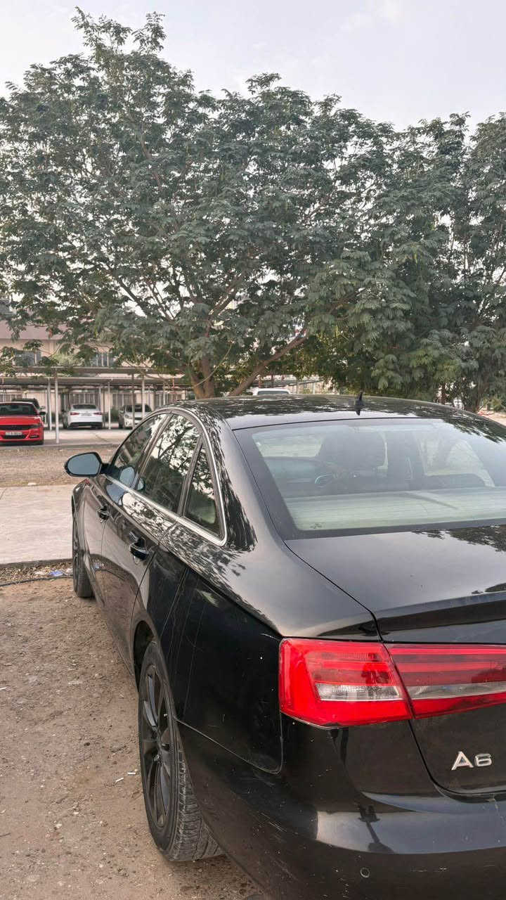 Audi - A6 2014 خليجي 

محرك 2000 تيربو

كير اوتوماتيك + عادي + شفتات ستيرن

5 وضعيات قيادة وضعيات ستيرن 

بصمة تشغيل 

كشنات جلد كهربائية وخزن ميموري

مري شفط وحساس مطر 

تحكمات ستيرن 

هاند بريك بصمة واوتو هولد 

تبريد 3 قطع 

السيارة كلشي محرك وكير جديد والتيربو مبدلة جديد 
مسوي صيانة كاملة بلكات ودهن 

وبعد بيها هواية مواصفات

السيارة ماشيه 216 الف 

جاملغات خلفية بيها معجون 
والبنيد يحتاج بوليش او صبغ
  
سيارة رقم اربيل سنوية بأسمي وهزة جديدة ابيع شرط التحويل 

السعر 125 ورقة 
( تجي تفحص السيارة وتشوفها بعينك وتطلع بيها ما اكطع سعر بالتلفون ) 
 
مكان السيارة بغداد الدورة 

الاتصال   *********** بغداد, العراق
