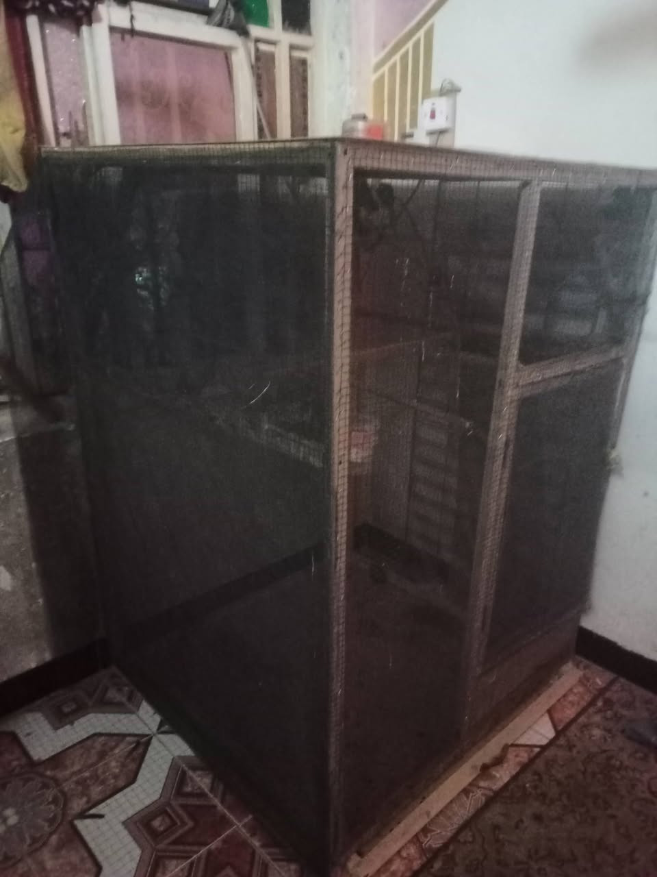 السلام عليكم
قفص للتكاثر  للبيع
تفاصيل
طول 150
الواجهيه 109
نزال 103
نضام جرار للتنضيف
سعر 50 بي مجال 
عنوان/حسينيه مال راشديه 
***********
