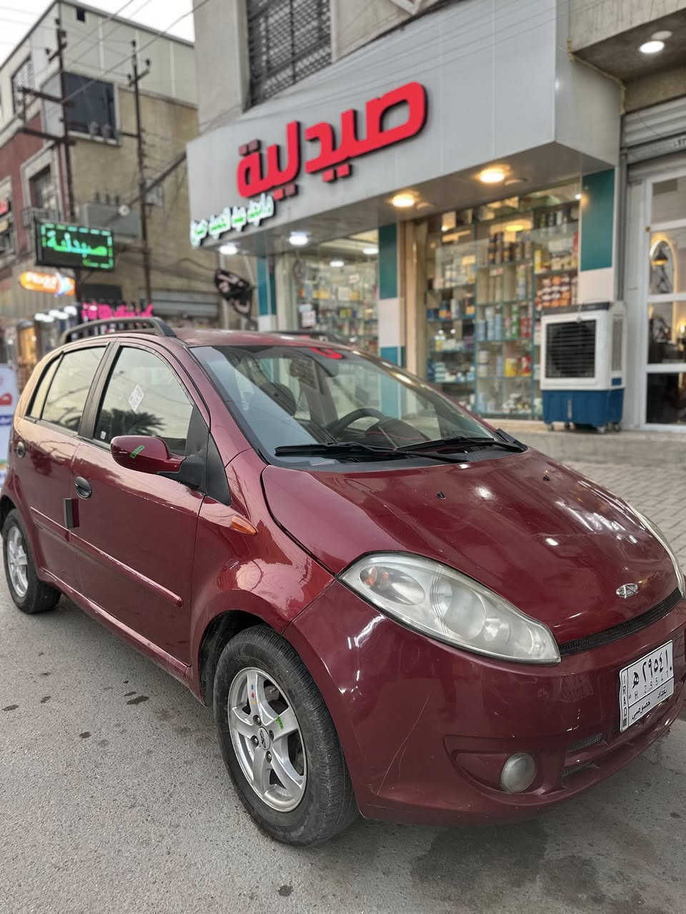 سلام عليكم سياره شيري a1 سياره مرتبه جانت مال بنيه للبيع او مراوس حسب لقناعه موديل 2012 لون دم غزال سياره بيها جراد تخم تاير جديد تبريد شغال ***********
