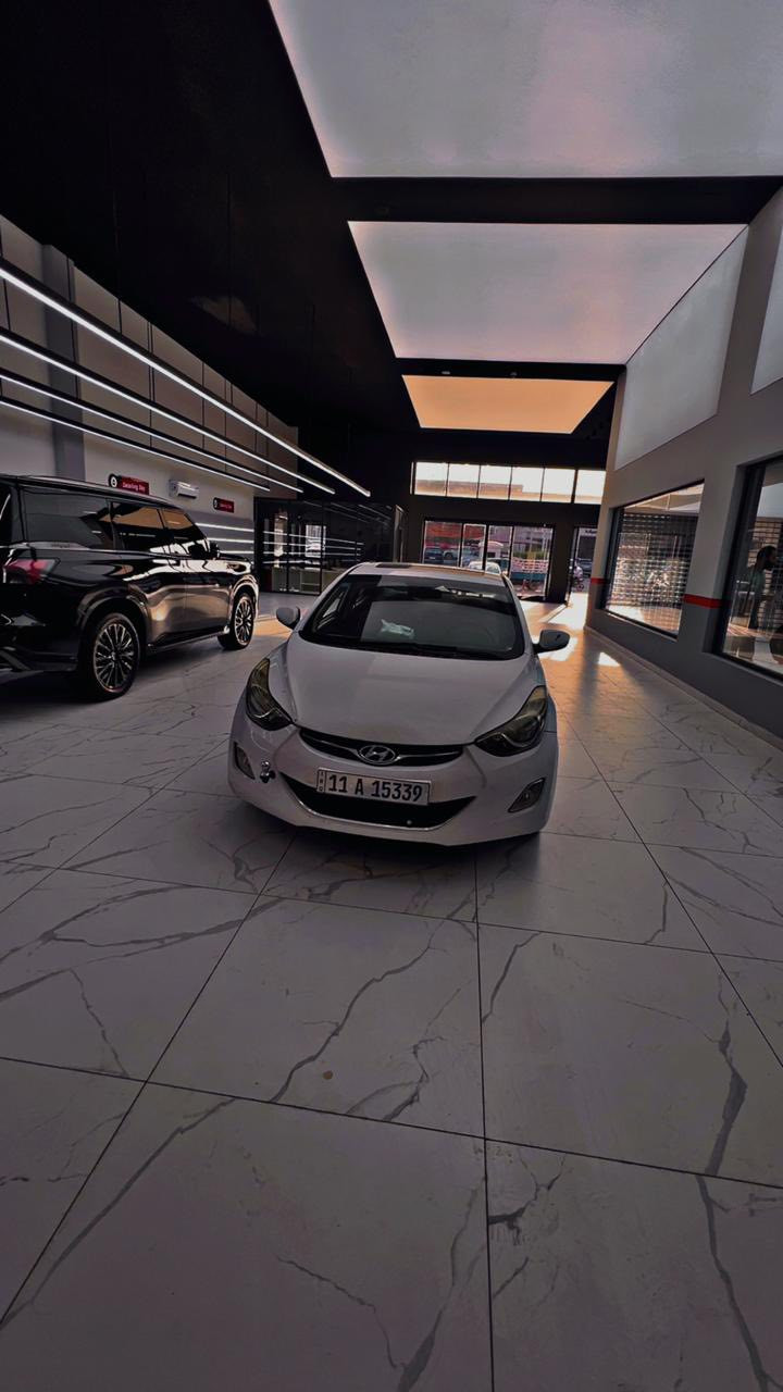 السلام عليكم 
النترا للبيع 2012 خليجي 
الرقم الجديد سنوية جديدة لـ2032
صدر امامي خلفي جديد +تخم تاير
سيارة بيهة جاملغ وباب  الخلفي جهة السايق  
وشبر من باب الصدر 

السعر 108 وبيهة مجال بسيط 
للاستفسار الاتصال ***********
