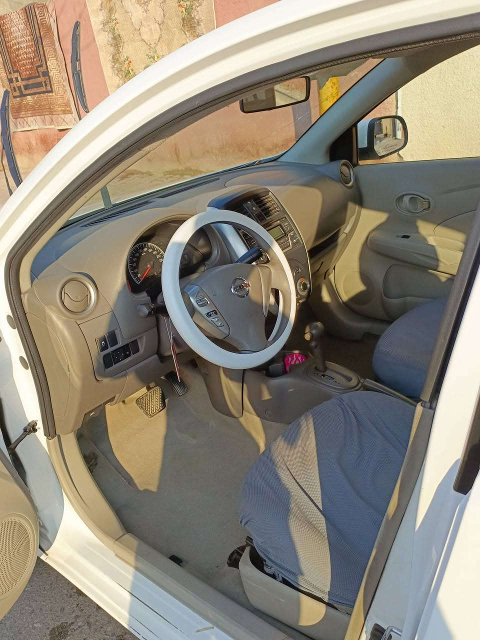 سلام عليكم سياره سني هندي ام البليته زركه البيع سياره جهازه تبريد ثلج خير من الله بسمي سياره ثاني يوم تحويل 
سياره جهازه من كلشي 
مكان بغداد
مديل 2020
سعر 110وبيه مجال الطيبين 
رقم الهاتف ***********
