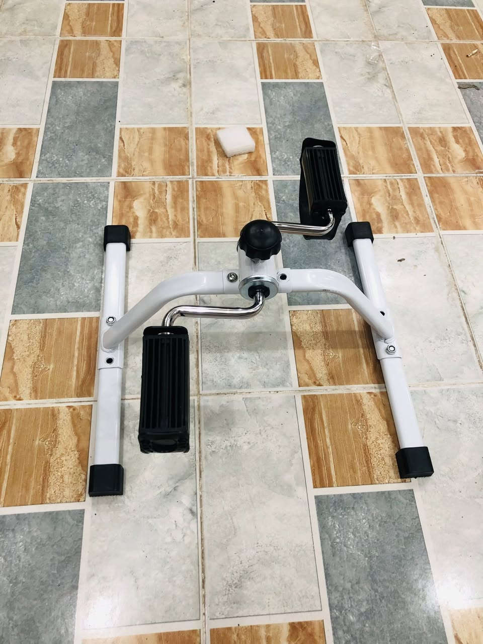 جهاز تدريب منزلي
بايسكل منزلي (بايدر)


**إذا كنت صاحب هذا الإعلان وتريد حذفه لأي سبب، رجاءا أرسل رسالة إلى الدعم الفني**