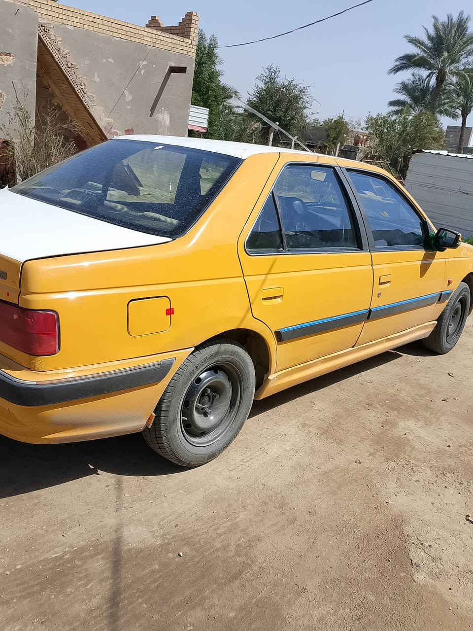 سلام عليكم بيجو بارص موديل 15 كفاله عامه عدا الجاملغ الخلفي فقط بدون حوض ولا كلشي
كير ومكينه فرنسي وبخاخات كورلا مكاني بابل 
***********
