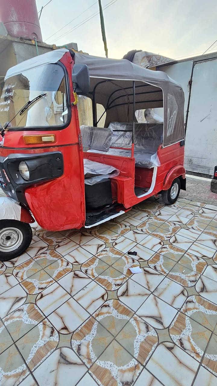 تكتك باجاج موديل 18رقم وسنويه نكليزي مكينه بيها مال 20لاتبخر ولا تنقص تكتك جاهزه مجهزه مال جناي السعر 4ملاين وبيها مجال مكاني بلبصره بلحيانيه وهاذ رقمي ***********
