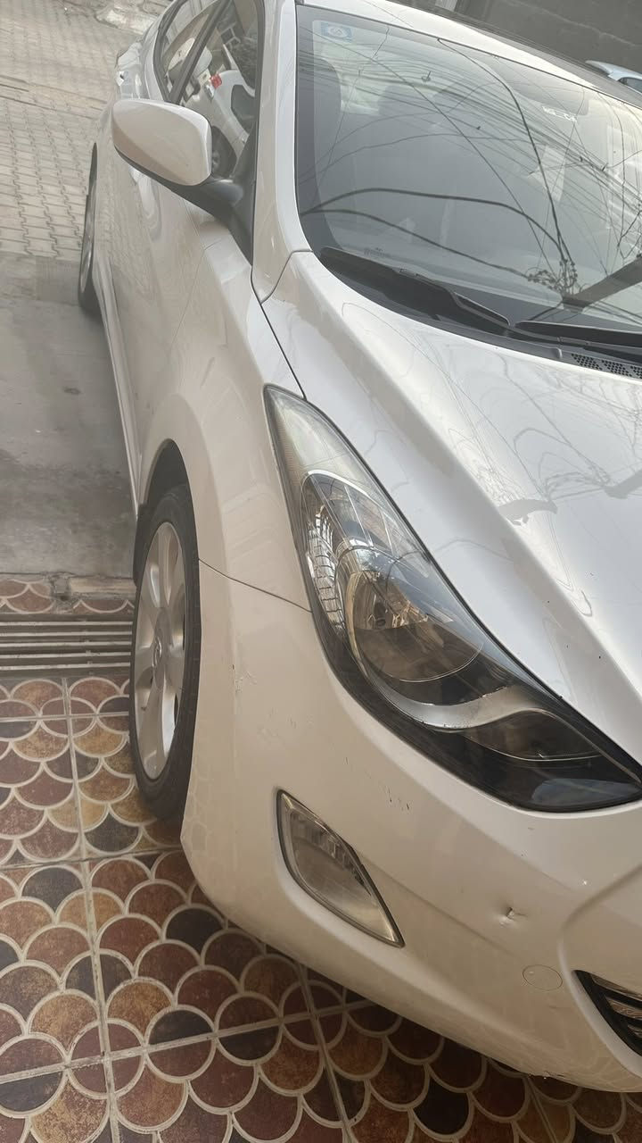 النترا خليجي 2013  Gls اعلى فئة بيهن فول 
فتحة 
تحكم ستيرن 
مري كهرباء 
وضعيتين قيادة ايكو ونورمل 
كامرة خلفية - بلوتوث 
صاجات 
محرك 1800 دوش 
السيارة مكفولة من الصبغ عدا الدعاميتين مصبوغة للجمالية 
السيارة  ماشية 108 الف 
 

الرقم :- ***********
الاتصال :- عصرا فقط 

السعر :- 122
