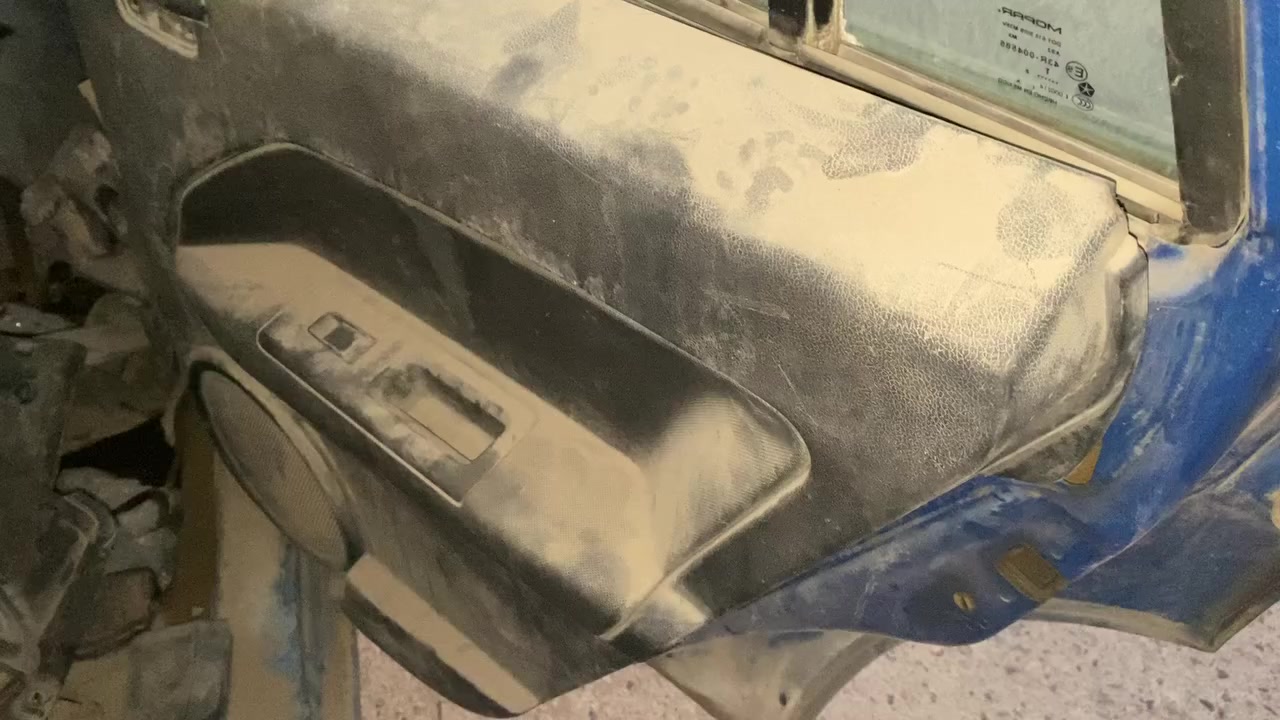 سلام عليكم
للبيع دوج ماليبر موديل 8 رقم بغداد صدامي غراضه كامله رادله ترتيب وشد سبب البيع ظروف فلوس ماكو /ومبدل بجم كامل حادثه بجم كان الي يريده يتواصل وياي خاص (***********)بي واتس
