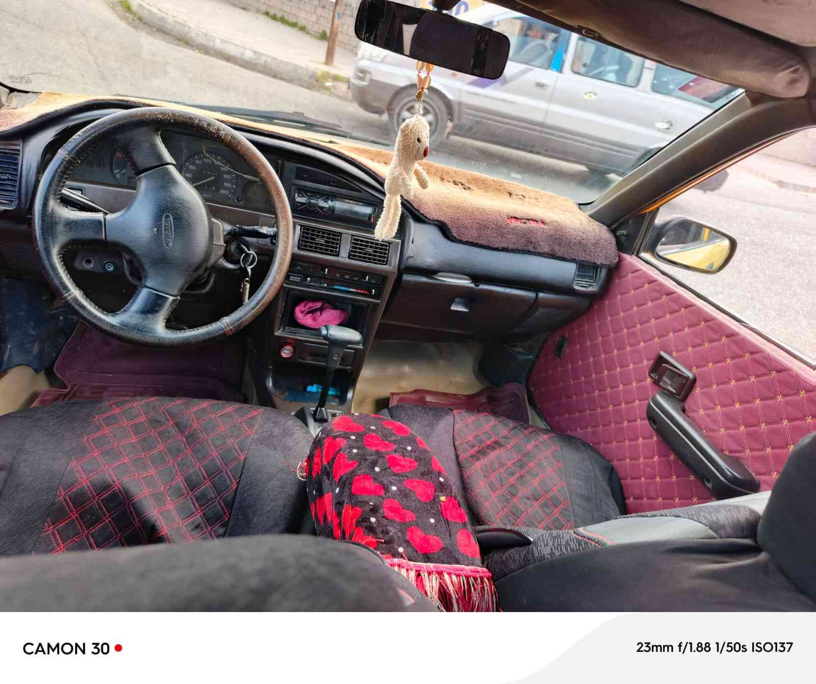 السلام عليكم سياره للبيع كورولا موديل 90 سنويه عاج الماني جير محرك شرط سياره بيها لايتات والعنبار مال البريك نغابه عليها150 فقط شرط وكاله تحويل السعر 20 وبيها مجال كير اوتوماتيك سياره كامله وجاهزه بطاقه بنزين موجوده وراعيها بكركوك***********
