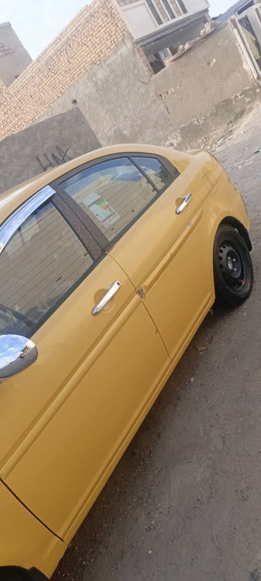 السلام عليكم اكسنت للبيع موديل 2006 رقم كروك انكليزي بسم السيارة تحويل ثاني يوم سيارة مكينه وكير بالجيس بس باب مبدل مال سائق شراي يتصل ***********
