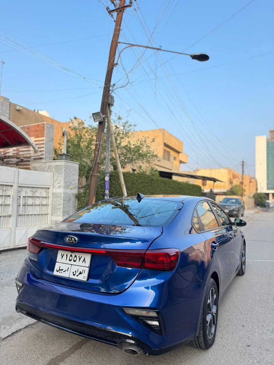 � للبيع: كيا فورتي 2021لون أزرق
📌 المواصفات:

 • الموديل: 2021

 • اللون: أزرق

 • المحرك: 2000 سي سي (دوش)

 • الممشى: 70,000 

 • ناقل الحركة: أوتوماتيك

📌 تفاصيل إضافية:

 • كير ومحرك مكفول ✅

 • حادث بابين جهة السائق 

 • السيارة بحالة جيدة وجاهزة للاستخدام

💰 السعر: 138

📍 الموقع: المنصور

📞 للتواصل: ***********
