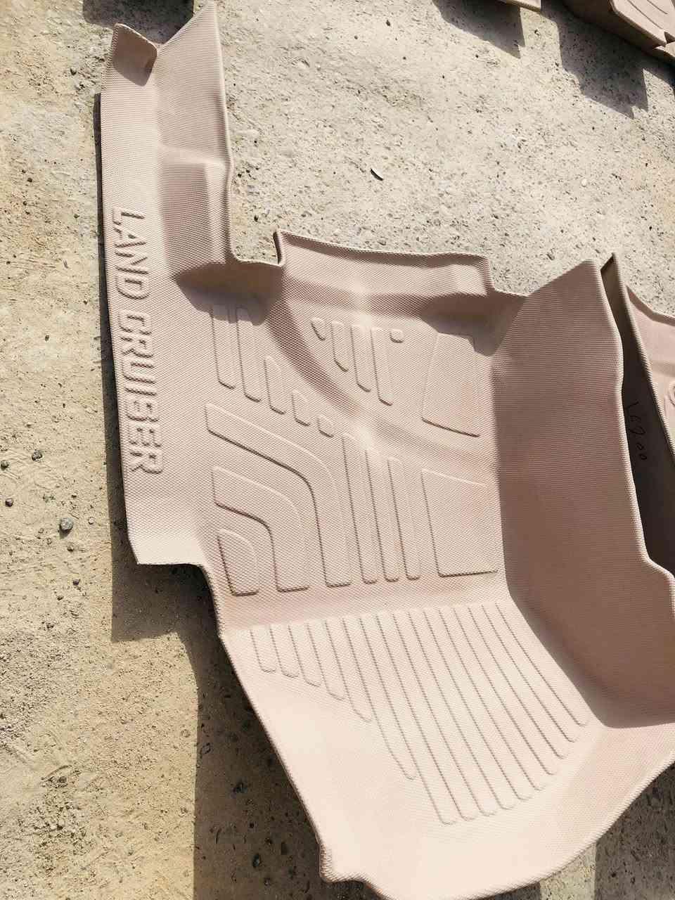 السلام عليكم كاعيات لاندكروز جدد يرهمن من 2009 لل 2021 للبيع مكاني بغداد توصيل موجود الشراي يتصل ***********
