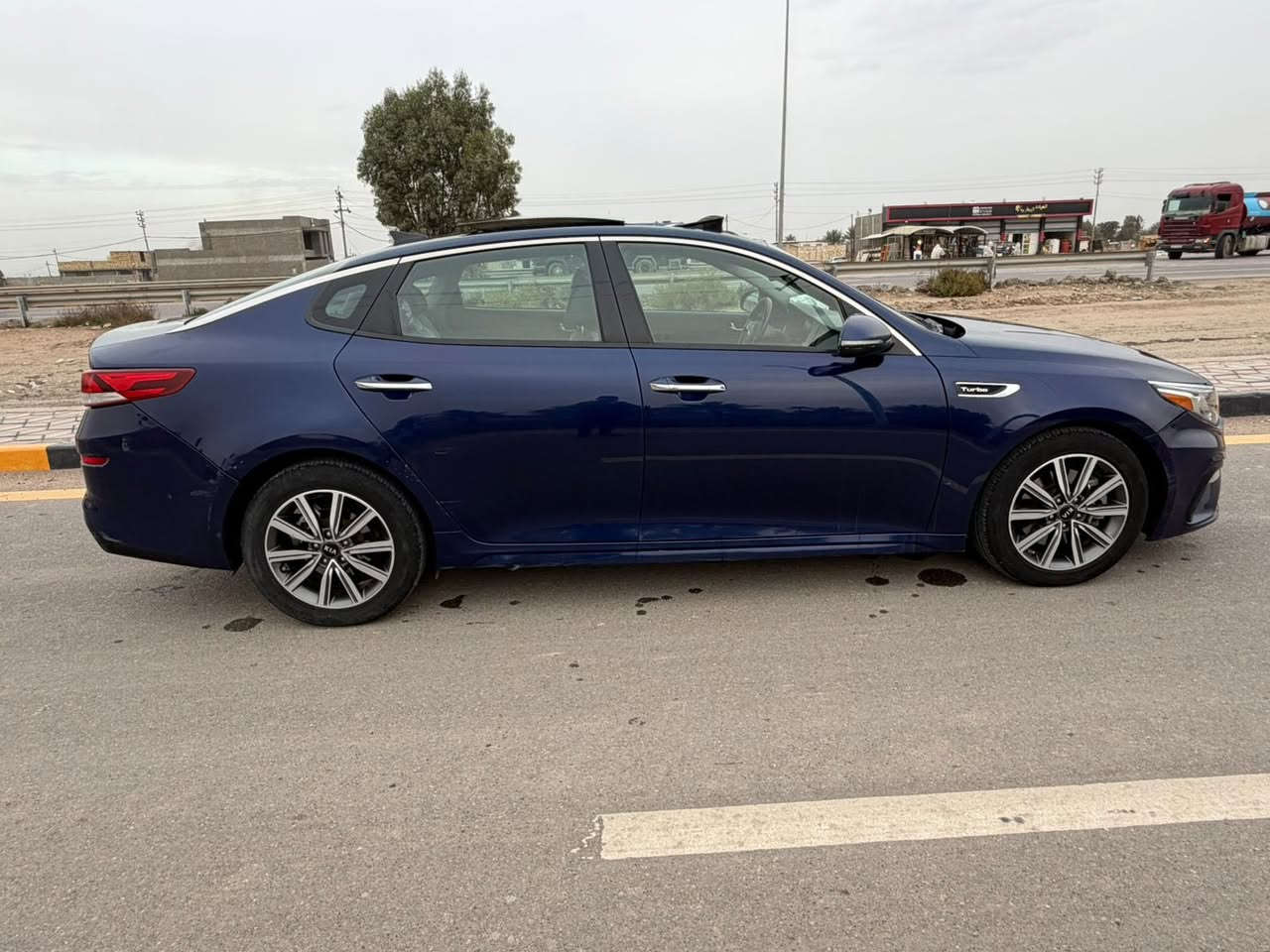 السلام عليكم
. اوبتما ((2019))  EX

فول مواصفات

محرك 2000 توربو  GDI

***المواصفات***

بانوراما 

مراية تعتيم 

بصمه تشغيل وابواب 

لد نهاري امامي خلفي

لد باليدات ليلي نضام ترحيب

كشن كهرباء

كشن نص جلد ونص مخمل

تحكم فول

حساس خلفي

صندوق ذكي يفتح عند الاقتراب 

شاشه كبيره وكامرا  دواره

رادار جانبي 

رادار امامي 

سياقه ذاتيه 

رادار  توقف ذاتي 

تنبية خروج عن المسار

دواسات مال سبورت

دبل اكزوز  صالنصة 

دفيوزر مشيف بلادي اسود

سياره نضيفه كفالة الشواصي واللغود 

حادث السياره ربع البنيد فقط السونار مرفق 

ماشيه 100 الف ميل 

السعر 135 وبيه مجال 

مكاني بابل الحله 

للاستفسار 

***********
***********
