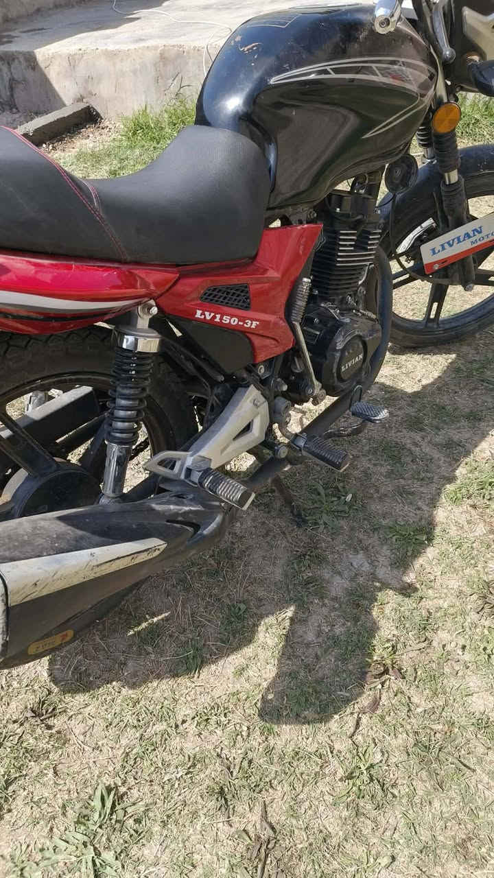 السلام عليكم دراجة ليفان 5كير للبيع مكاني التاجي قرب جسر المصابيح 
السعر 550وبيها مجال اشراي يجي خاص


**إذا كنت صاحب هذا الإعلان وتريد حذفه لأي سبب، رجاءا أرسل رسالة إلى الدعم الفني**