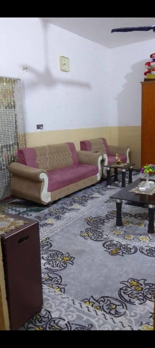 سلام عليكم
تخم 5قطع 10نفرات +طبلات 3ازغار وحده جبيره 
مكاني نجف السعر 250 للاستفسار على واتساب ***********
