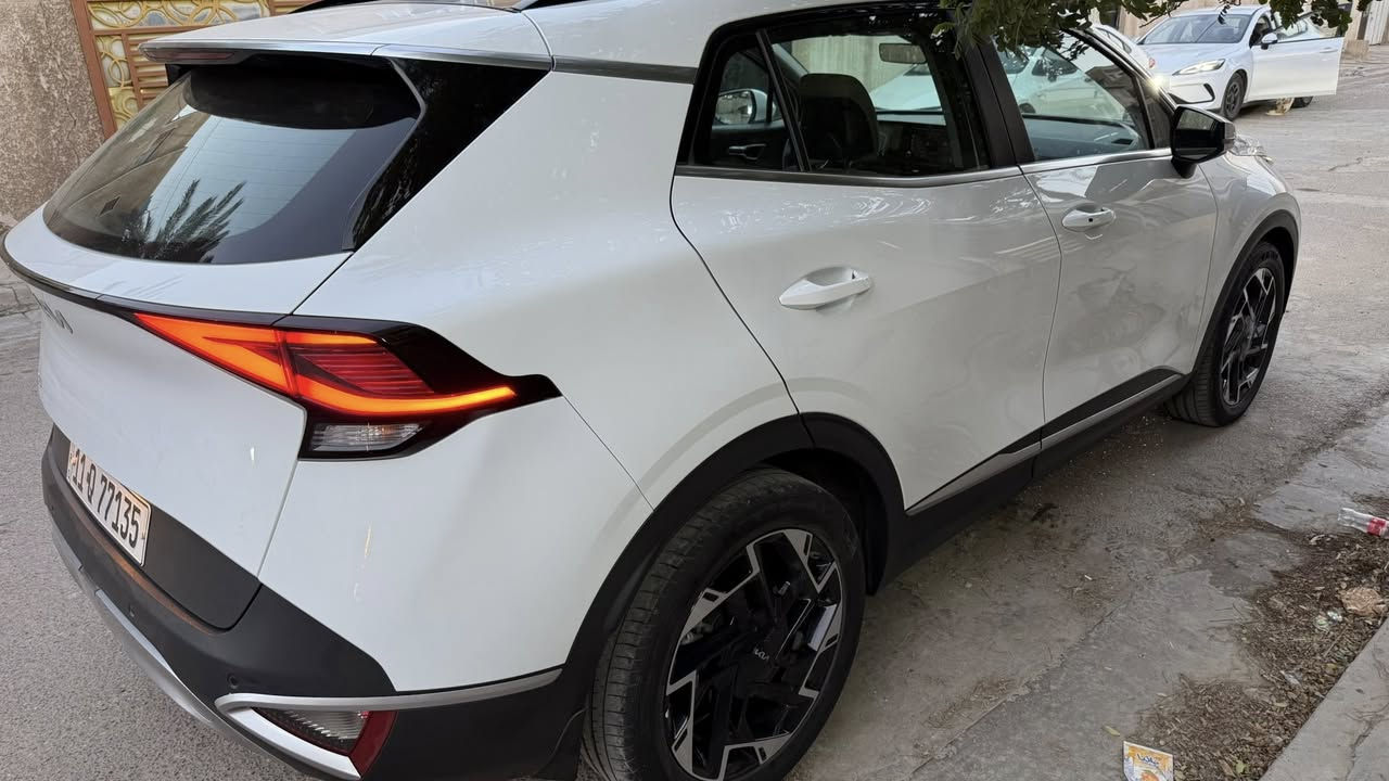 سبورتج فوللللللللل موديل 25 جديده جدآ كفاله عامه ع وضع شركه
موصفات 
بنراما 
جنطه كهرباء 
تحكم ستيرن 
تدفئه ستيرن و كراسي 
كشنات جلد كهرباء 
شاحن 
مري شفط 
تبريد شاشه
اريل نفكيشن و شاشه كبيره لمس 
كامره ع بغ 
رادار جانبي 
قياده ذاتيه 
وبعد بيه موصفات 
السعر 238 مجال بسيط 
مكاني بغداد حي الاعلام 
رقمي ***********
