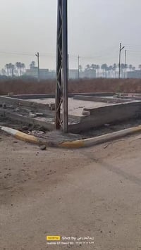 قطعة ارض للبيع  فيها اساس و بتلو جاهز للبناء  مساحتها 50م.  واجهة : رك...