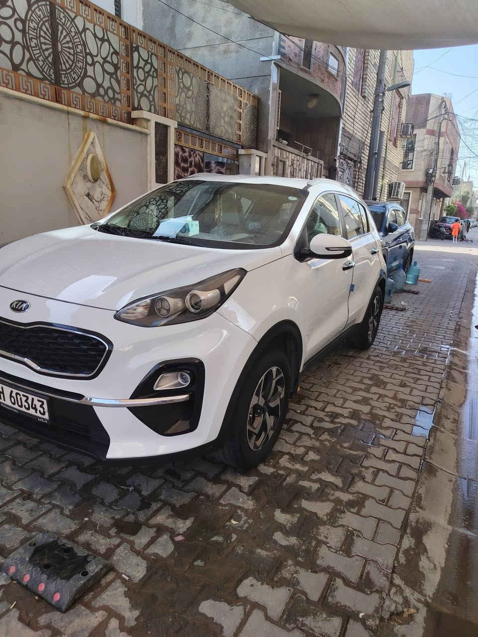 للبيع او المراوس بسيارة ٧ راكب / كيا سبورتج خليجي موديل ٢١ بيها بنيد َمصبوغ فقط نظيفة جدا نص مواصفات ماشية ٩٧ أربيل بإسمي سنوية ٢٠٣١ هزة جديدة كير ومحرك وصدر مكفولات السعر  ١٨٥ وبيها مجال قليل جدا بغداد الحرية موبايل *********** بيه واتساب
