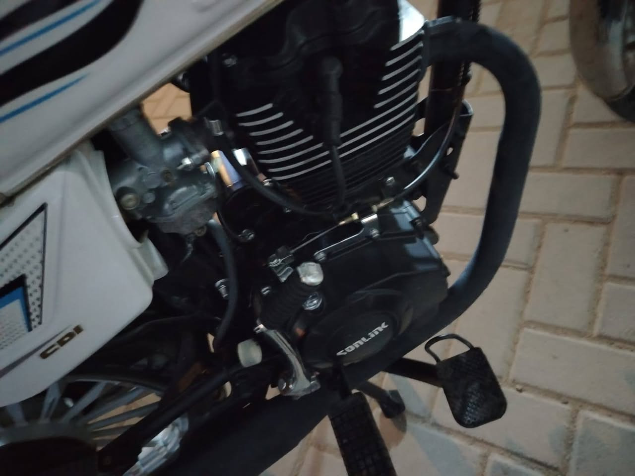 السلام عليكم شباب دراجه ايراني 2025 نازله بال 26 مقفوله كفاله عامه واي نقص ما بيها سعرها 800 مكاني بغداد ***********
