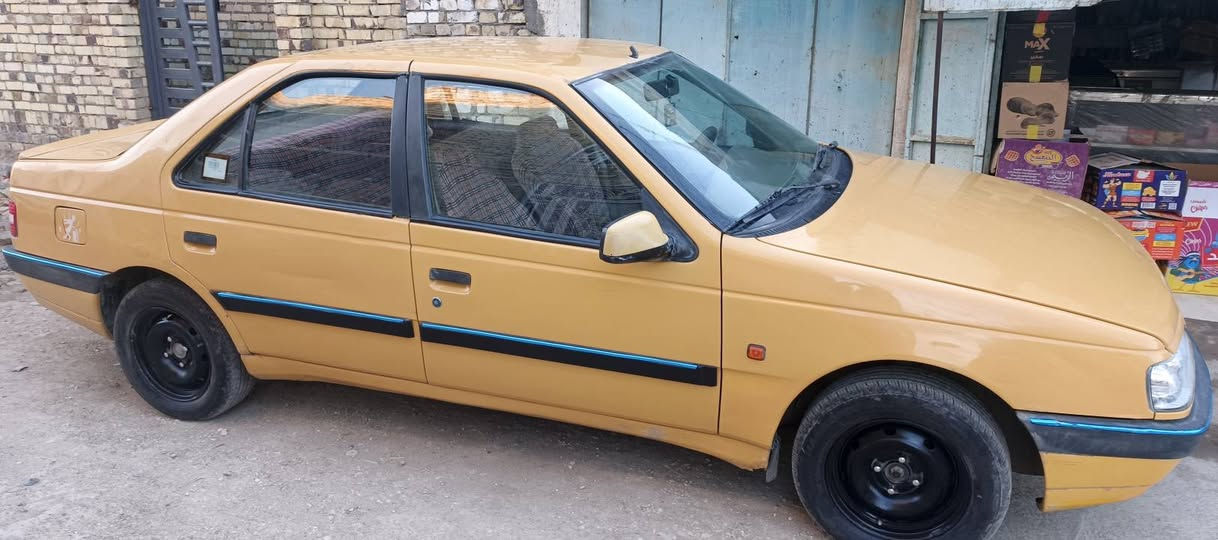 السلام عليكم بيجو405مديل15 مكفوله كفاله عامه تبريد تدفئه كلهه شغاله مصفره هيئه وغرامات السياره حلوهه ونضيفه المكان ميسان ***********
