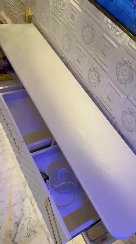 ميز مال بلازمه العرض متر ونص
نوعيه فاخره المجرات لمس
السعر 85 الف

والطبلات همين ثقيلات ونوعيه ممتازه والله مشتريهن غاليات
السعر 65 الف
العنوان ساحة الاندلس شارع النظال
*********** واتس
