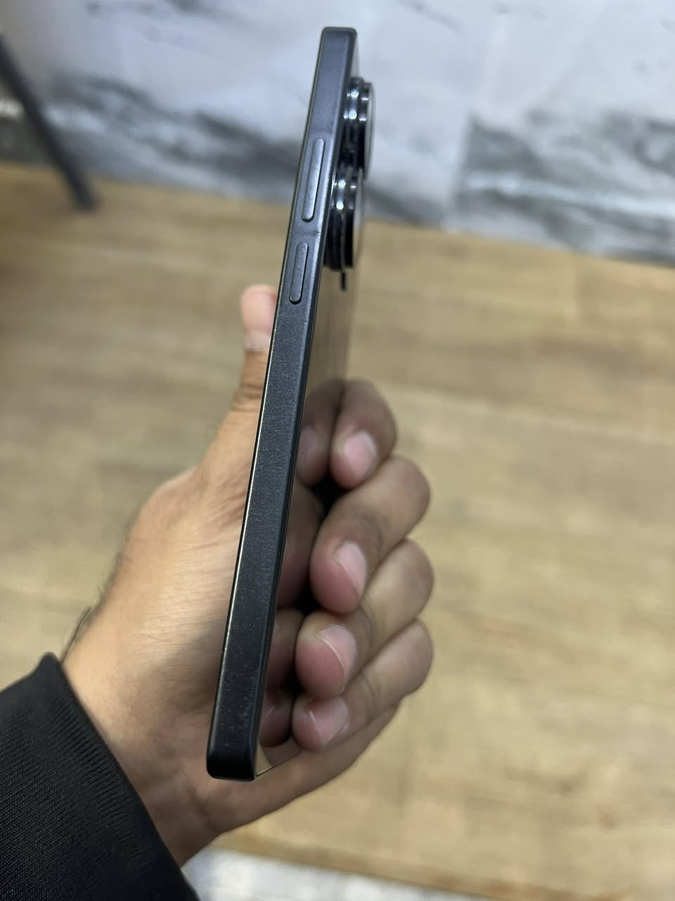 ريدمي نوت 13 برو ذاكرة 512 معروفه مواصفاتة مكاني مدينة الصدر  ***********
