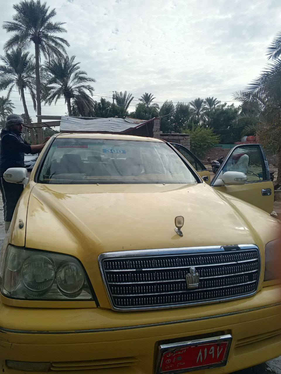 سياره ملكه موديل 2025 صلاح الدين. رقم قديم السياره مكفوله من الكصه والضربه وكاله عامه مباشرت من المالك بسمك للبيع عليه. غرامات وهيه. 11ورقه. يستقطع من السعر  السعر 55 ورقه. وبيه مجال بسيط السياره اربع دكم اصل كرستال العنوان الديوانيه.  قضاء الشاميه رقم التلفون ***********
