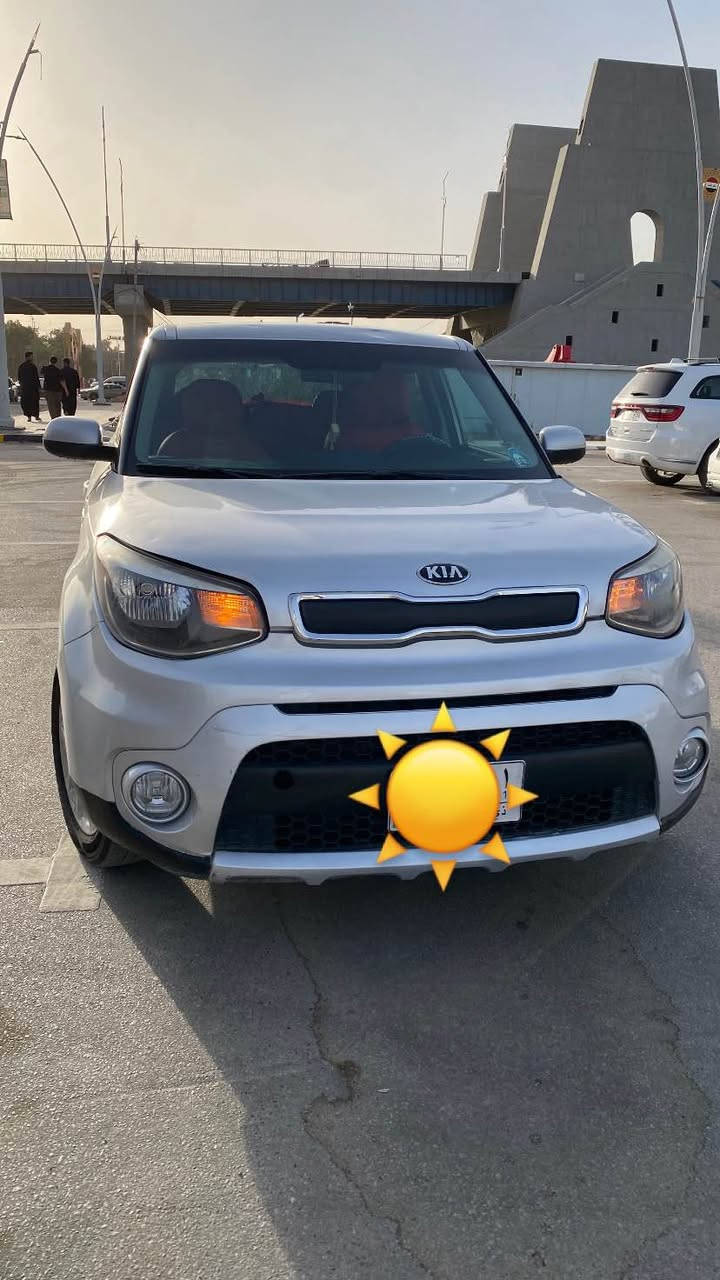 Kia صول موديل 18 محرك 2000 سياره حادثها جاملغ وبنيد من امريكا جه الصدر سياره نضيفه مالت بنيه رقم ذي قار تحويل ثاني يوم سعرها 125 وبيها مجال *********** ناصرية, ذي قار
