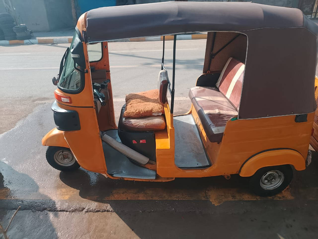 تكتك نظيفه وجاهزه موديل 2020
السعر سته ونص وبيها مجال للشراي
للاستفسار ‭ ‭٠٧٧٢ ٣٤٩ ٧٨٧٥‬
