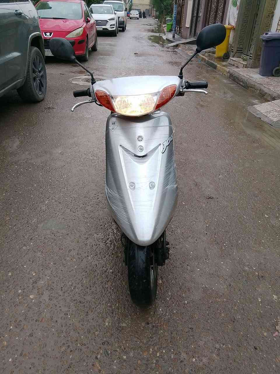 السلام عليكم عندي دراجة نضيفة عصفورة 60 سعر 225 عنواني البلديات شارع مصرف رقم ***********
