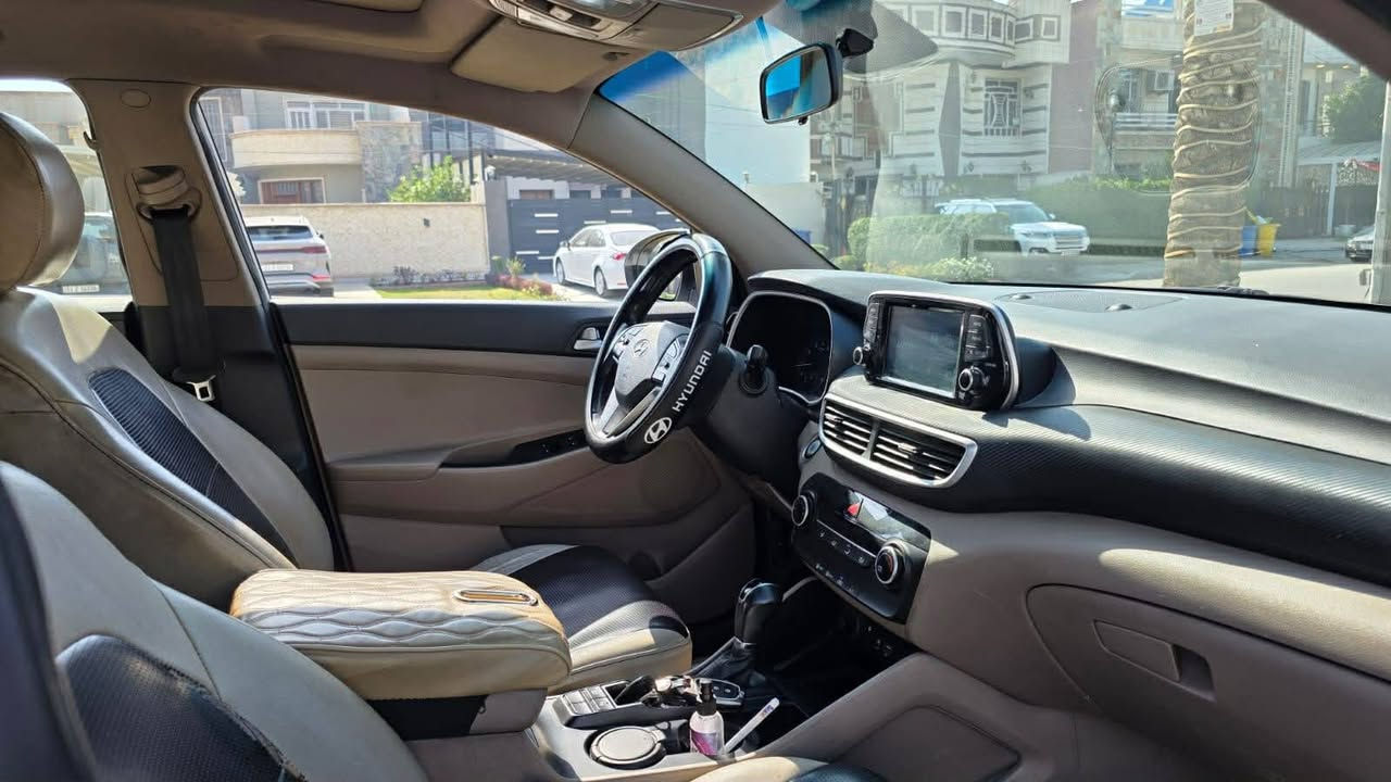 السلام عليكم
توسان گاصد موديل 2020 للبيع السيارة جديدة بمعنى الكلمة كفالة عامة من الصبغ والبارد فول مواصفات بانوراما بصمة نفيگشن كشن كهرباء رقم بغداد الجديد سعرها 225 ورقة مكاني بغداد الكرخ للاتصال ***********
