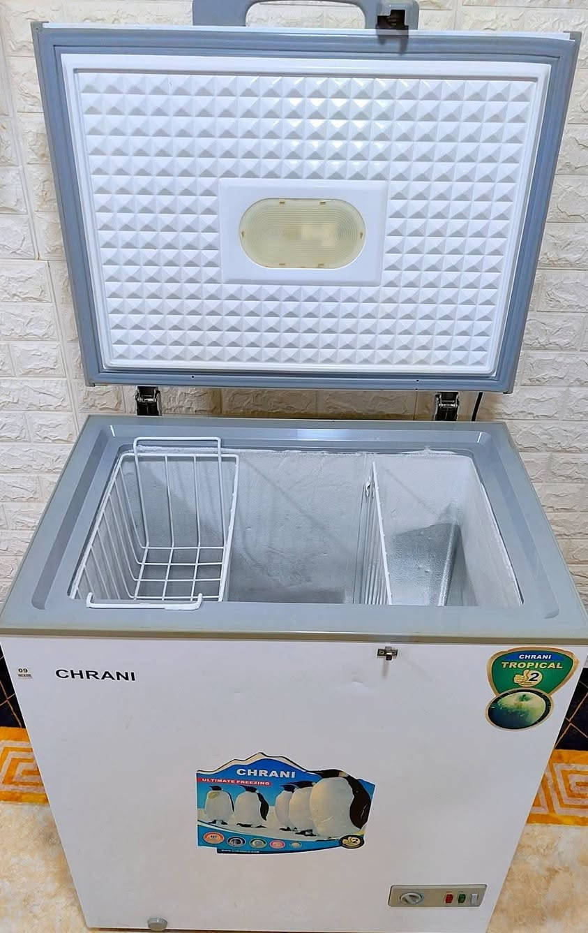 للبيع مجميده نظيف جدا كلو شرط حجم وسط سعر140 مع ثلاجه حجم كبير مستعمل قليل وضع شركة سعر 260 الف دهوك***********
