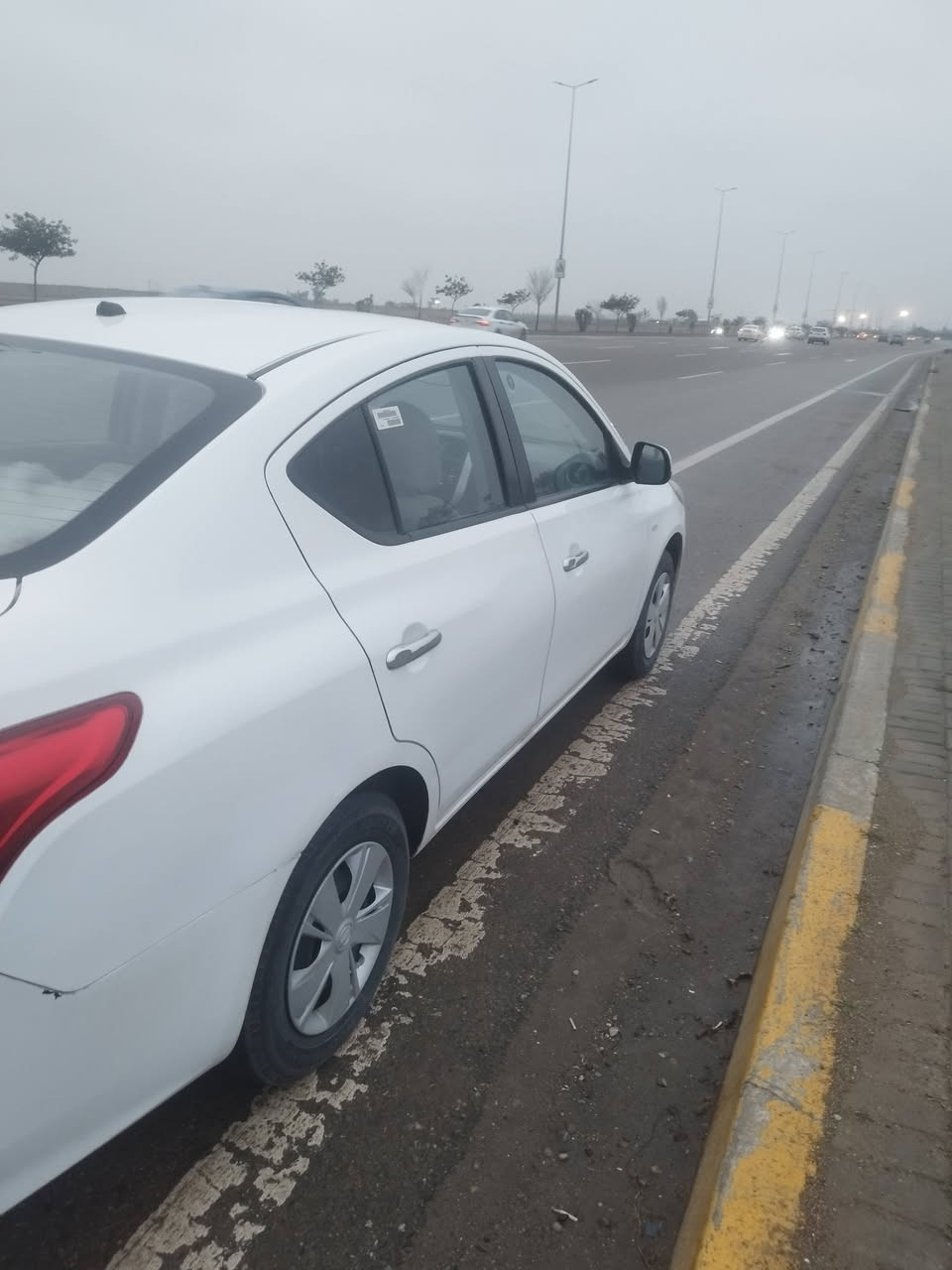 سلام عليكم نيسان صني موديل 2019 ضررها واضح بل صوره يعني شوف صونار سنويه منتهيا 2024 سعر 90 وبي مجال قليل كير محرك شرط لاصرف ولا بخار مامفتوح ماشي 147 سياره كلش حلوه ومال بيت عنوان كركوك *********** دفتر بانزين موجود شرط تحويل بليت ازرك يعني هندي مرغوب وتحياتي يداد نيكل تحكم استيرن
