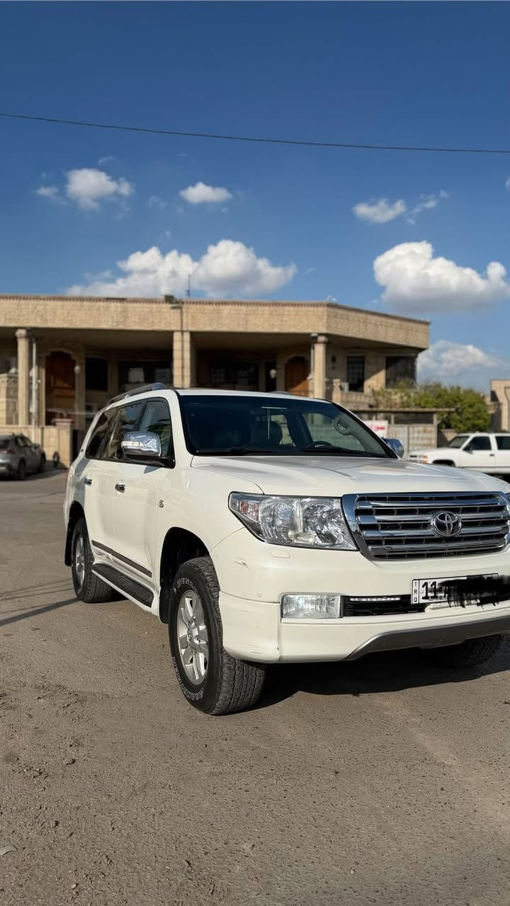 للبيع نقد او ...اقساط (((موضف حصراً )))
لاندكروز ((2011))ستينية✅
ماشية 206 الف كيلو حقيقي
فول مواصفات معرفوه موصفات الستيني
مكينة كير مكفول
السياره بيها جاملغ مبدل وبراغي باب مفتوح  والسونر بلمنشور 
رقم بغداد  بسمي
العنوان بغداد 
واشراي يتصل 
***********
***********
