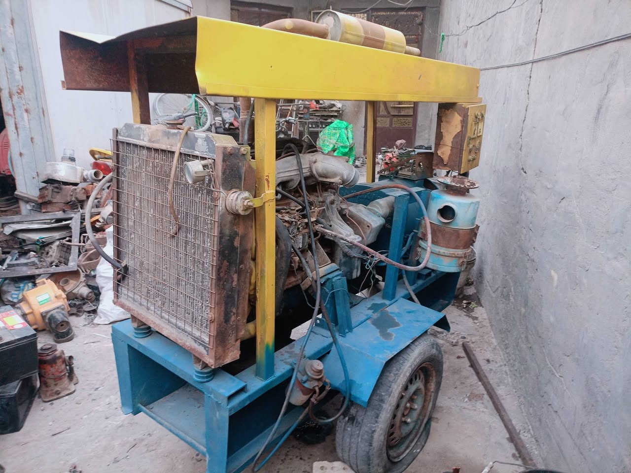 سلام عليكم مولد كيا 30 كيفي محرك ستندر سعر 11 ورقه وبيها مجال قليل مكانها محموديه  *********** @***********
