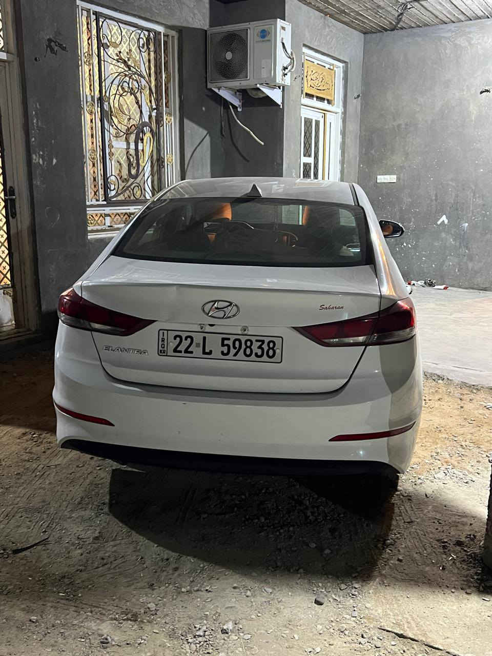 السلام عليكم الانترة أمريكي 2018 حادث باب خلفي  والباقي مكفول مواصفات فول 1/1فتحة بصمة  السعر 135. المكان قرب باب الاغا  ***********
