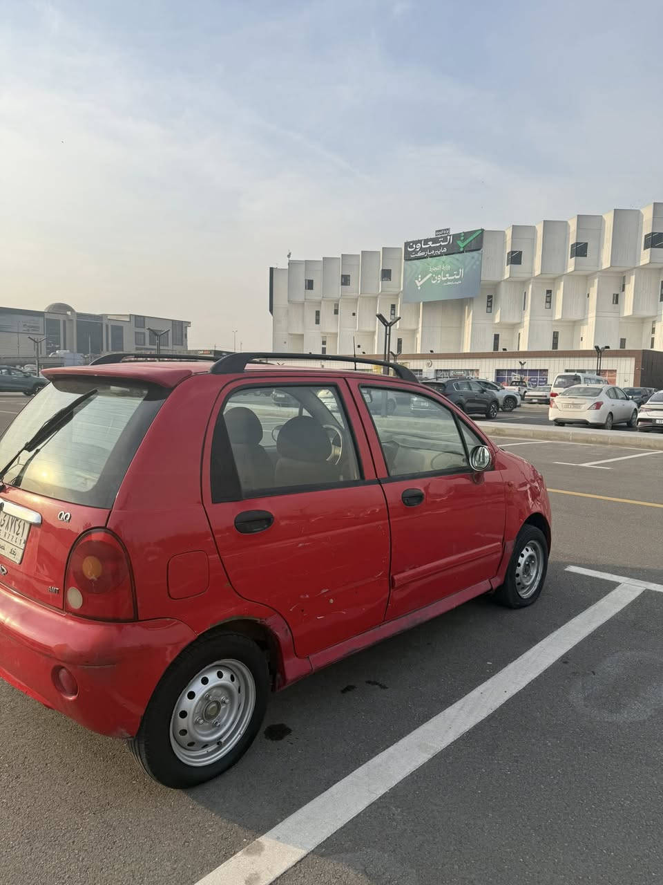 السلام عليكم

كيو كيو 2013 كير اوتوماتيك تبريدها شغال 
 رقم بغداد السعر 26 ورقة العنوان بغداد الشعب
للتواصل ***********
