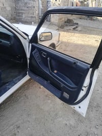 سيدان • ١٩٩٠ • صبغ عام