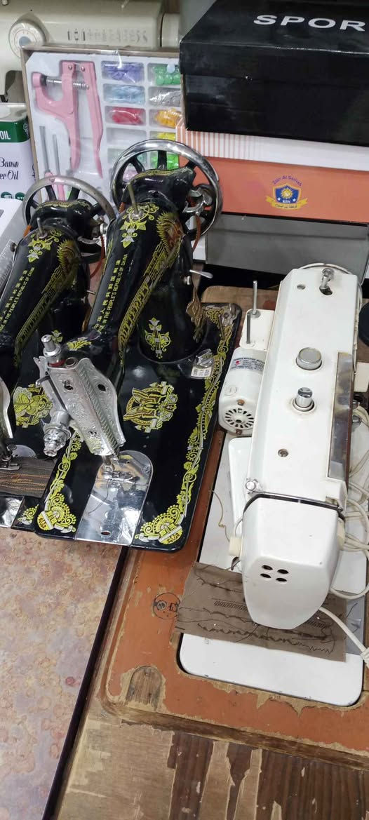 سێ مەکینەی خەیاتی پاکو بێ عەیب
(***********) هەڵەبجەی شەهید حلبجة, السليمانية
